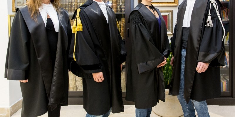 Per quale motivo gli avvocati portano la toga?