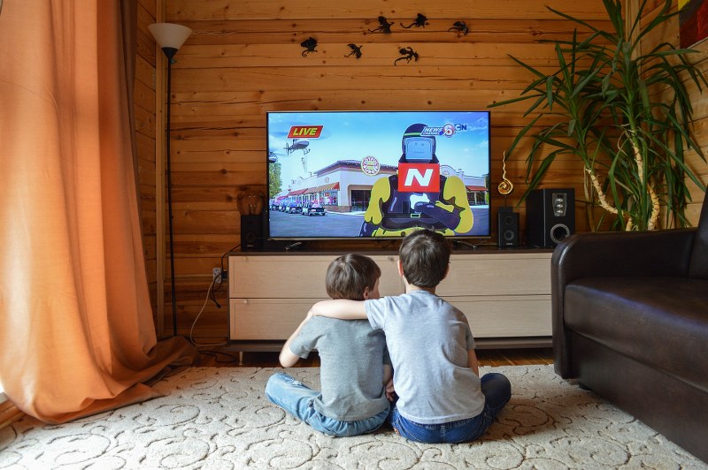 TV e bambini: le regole da stabilire in casa