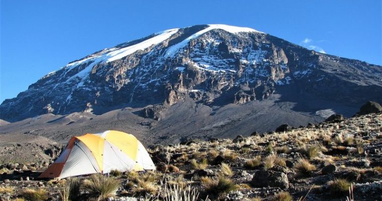 Vuoi scalare il Kilimangiaro? Ecco quanto costa