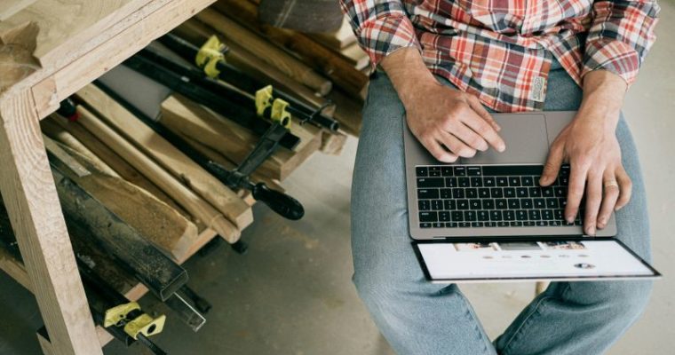 Come pianificare i costi e i benefici nell’acquisto di un banco da lavoro